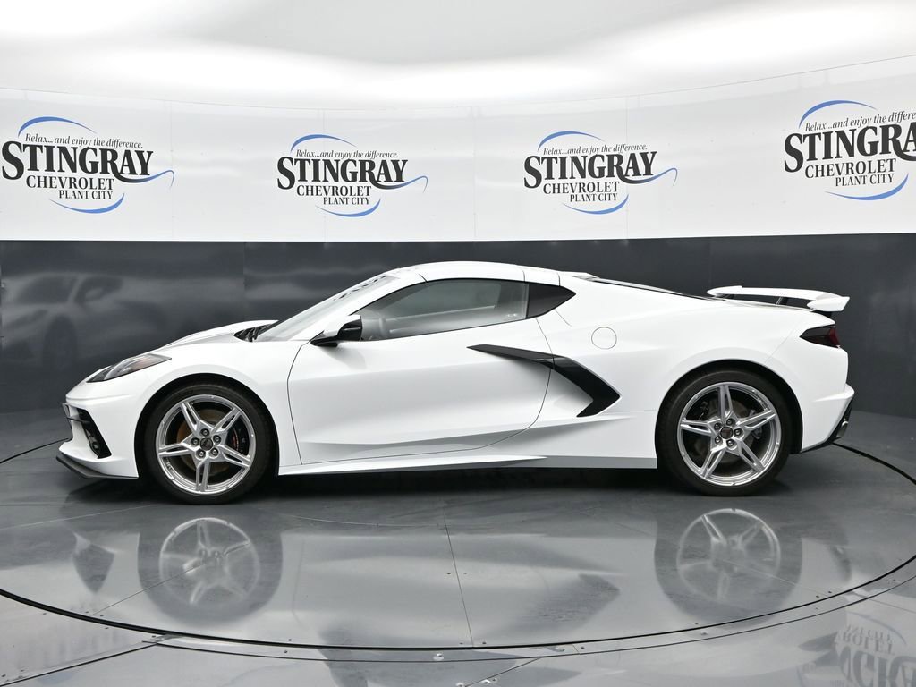 Used 2025 Chevrolet Corvette Stingray Premium Cpe w/ Z51 Performance Package image 4