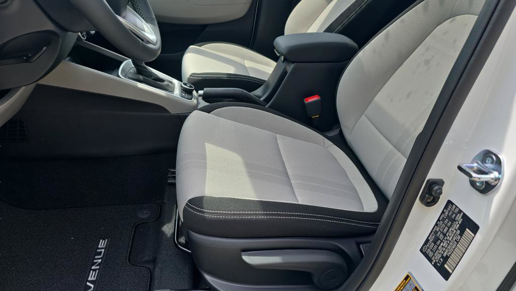 New 2026 Hyundai Venue SEL FWD image 14