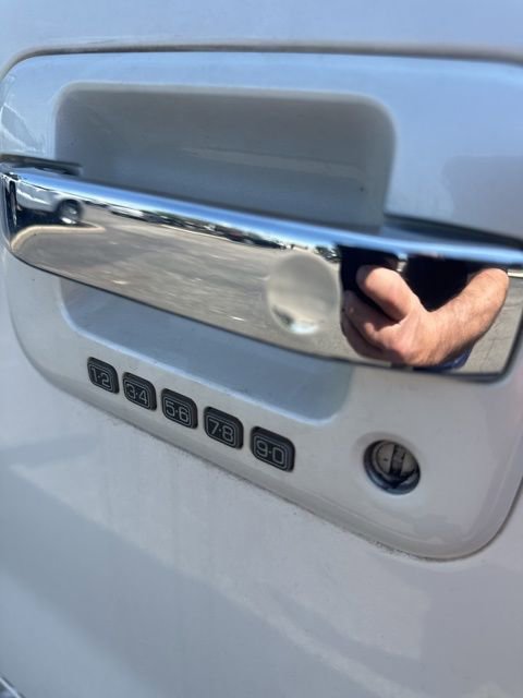 Used 2013 Ford F150 Lariat w/ Luxury Equipment Group AWD/4WD image 14