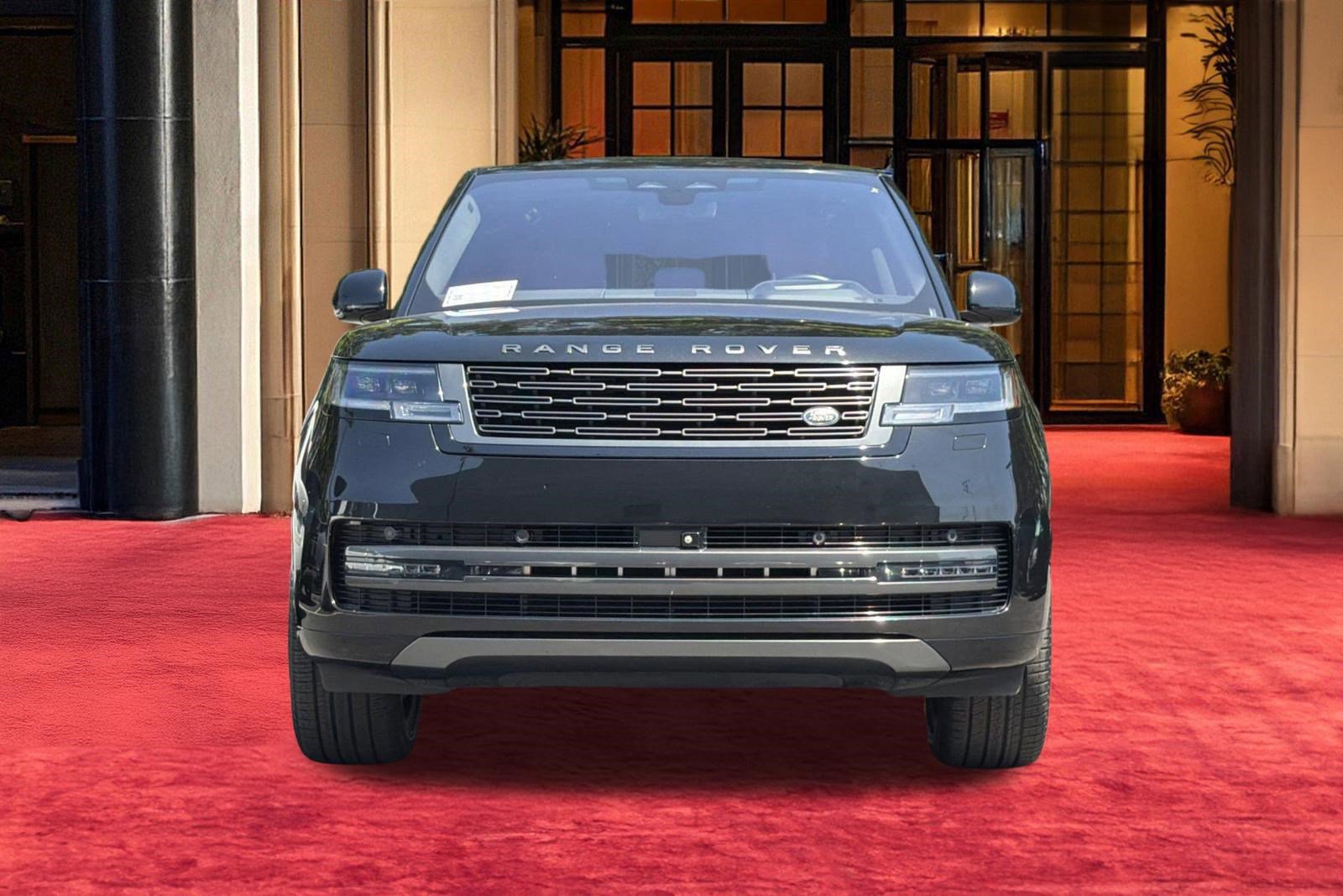 Used 2023 Land Rover Range Rover SE AWD/4WD image 4