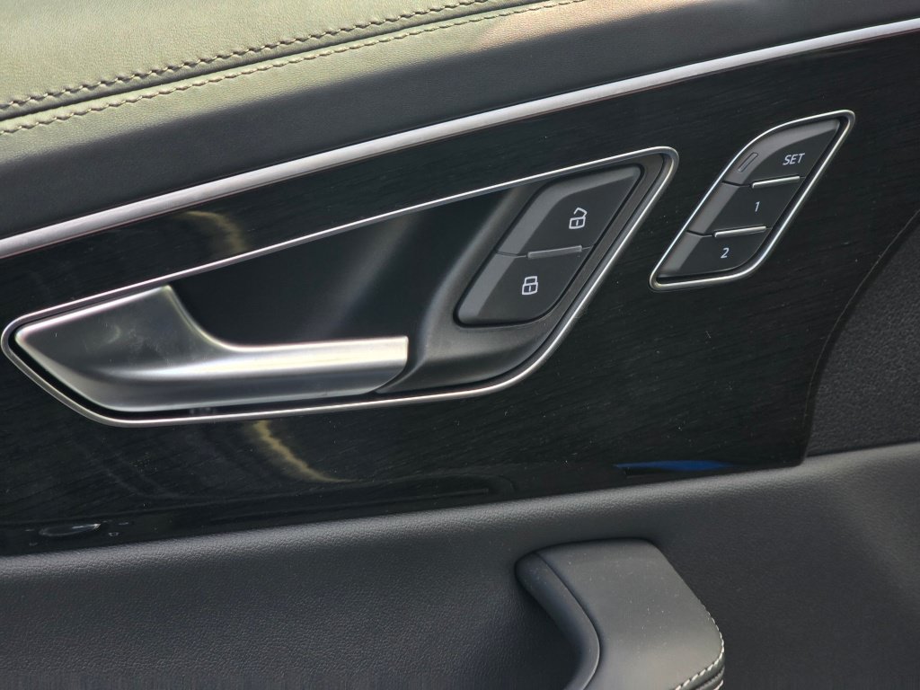 New 2026 Audi Q8 Prestige AWD/4WD image 36