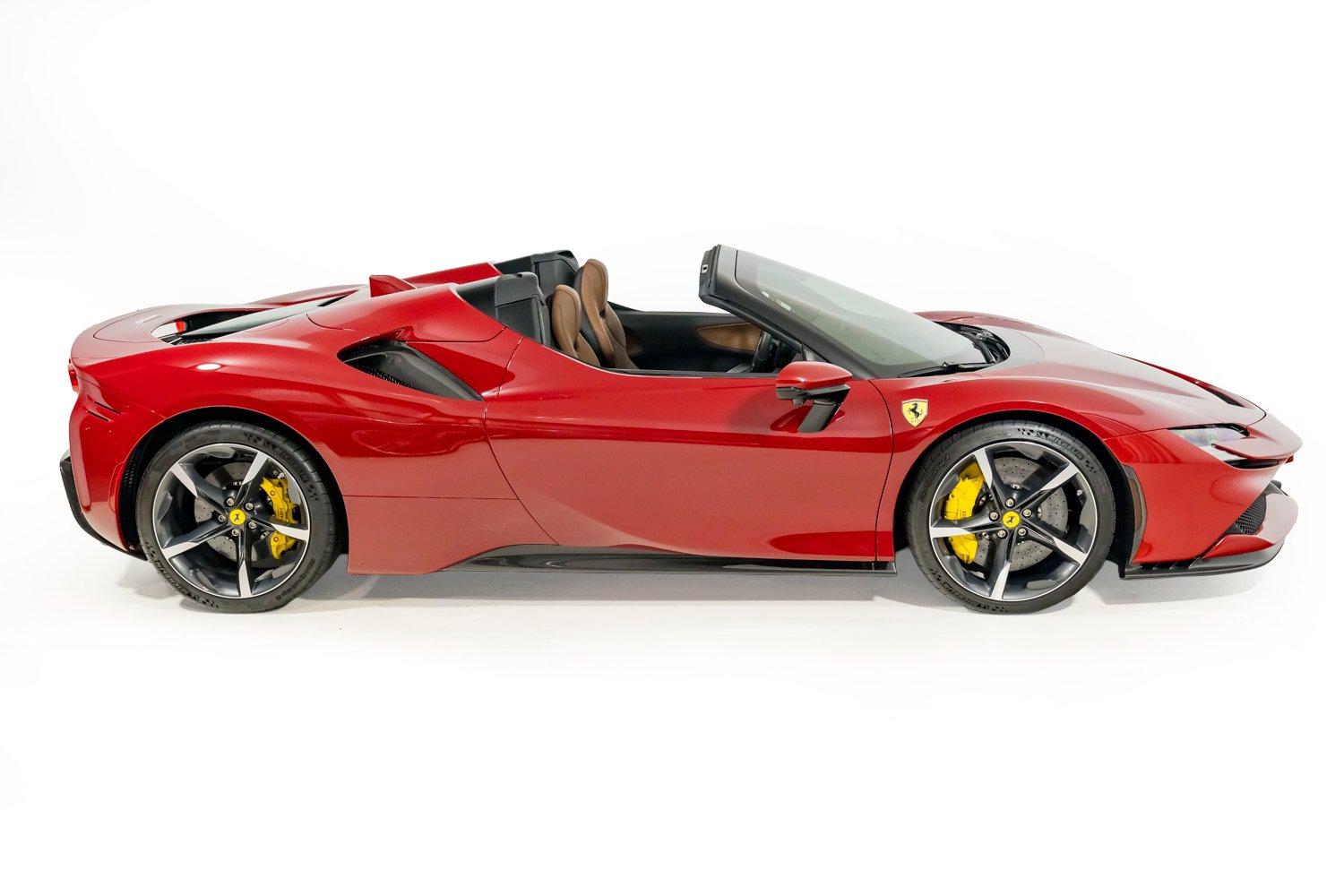 Used 2023 Ferrari SF90 Spider AWD/4WD image 20