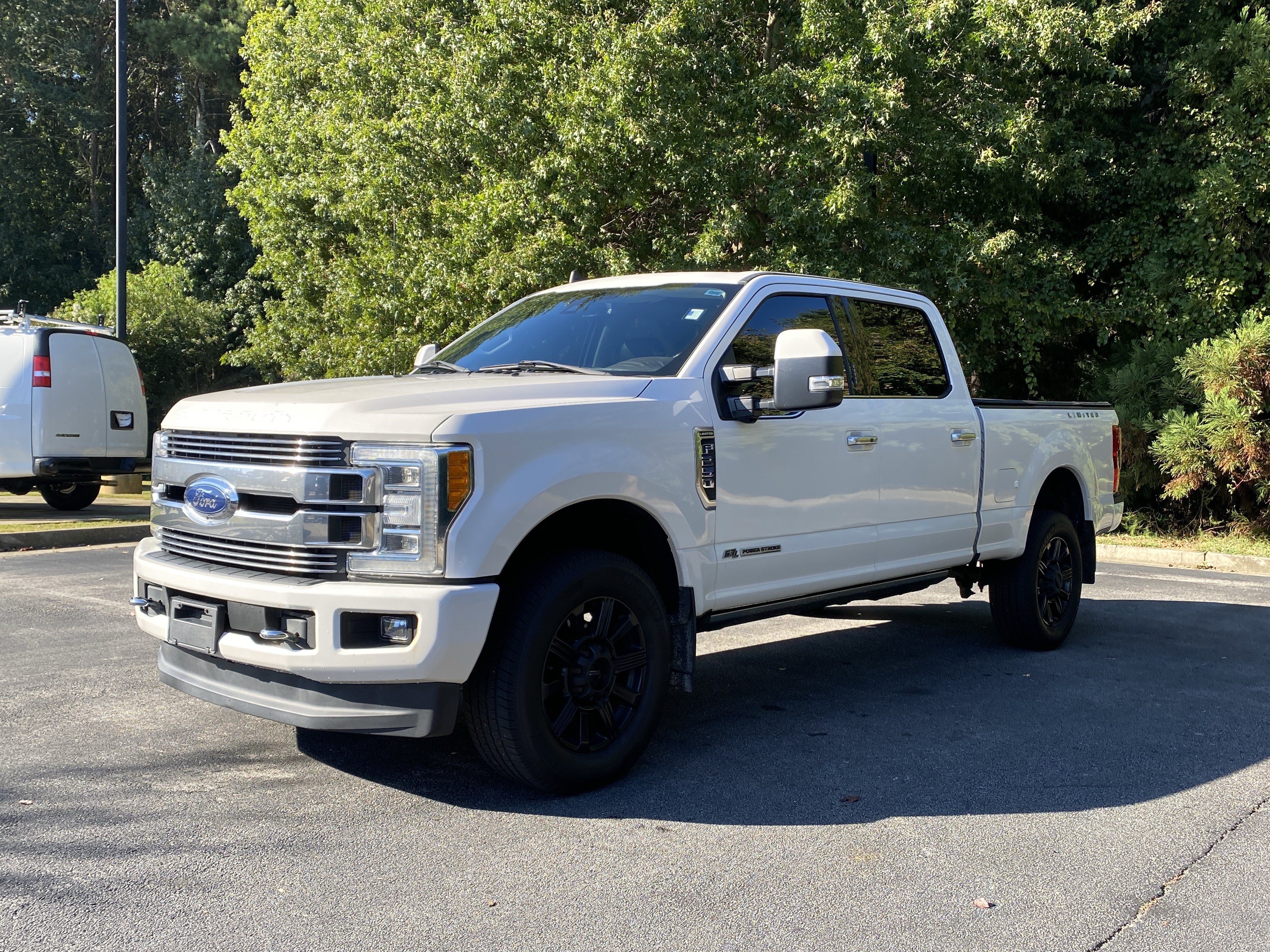 Used 2019 Ford F250 Limited AWD/4WD image 5