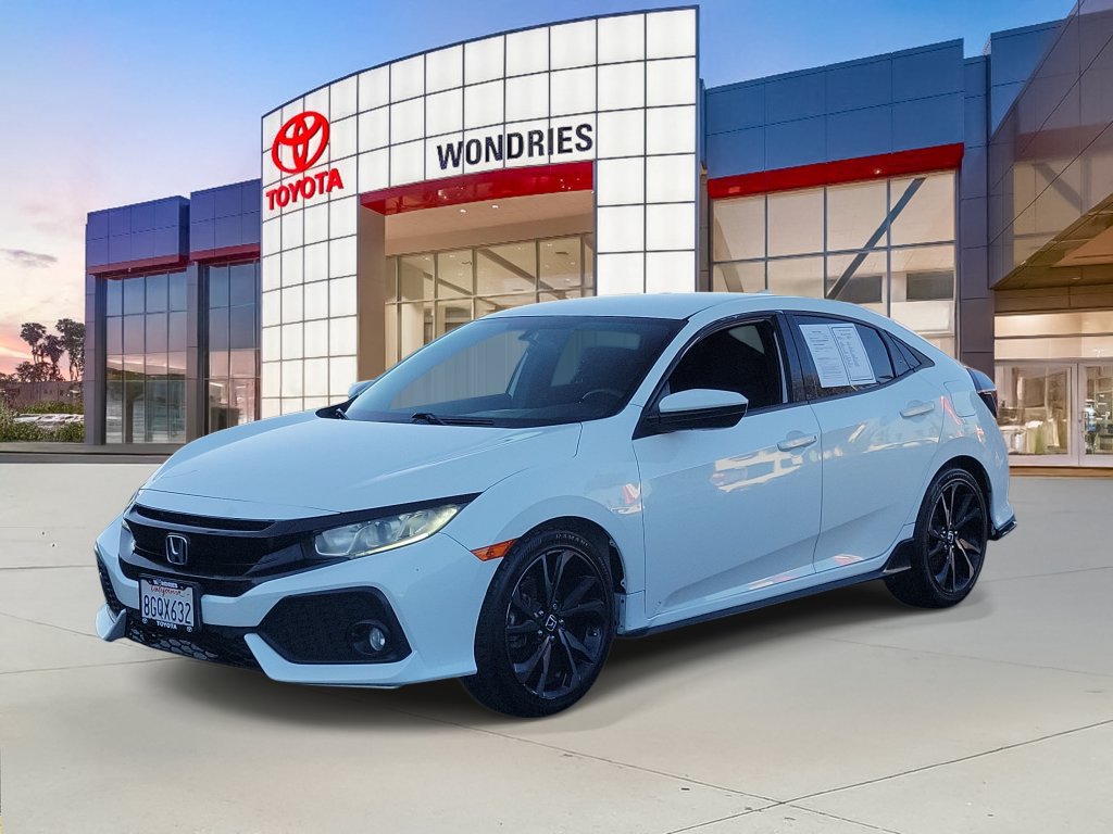 Used 2017 Honda Civic Sport image 2