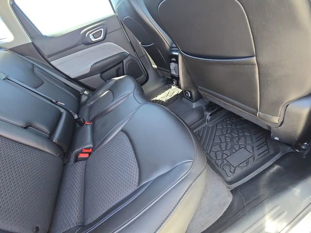 Used 2022 Jeep Compass Latitude image 11