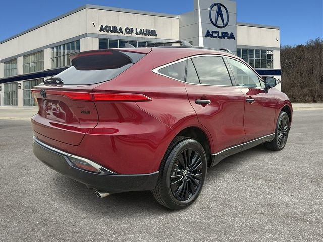 Used 2024 Toyota Venza Nightshade image 6