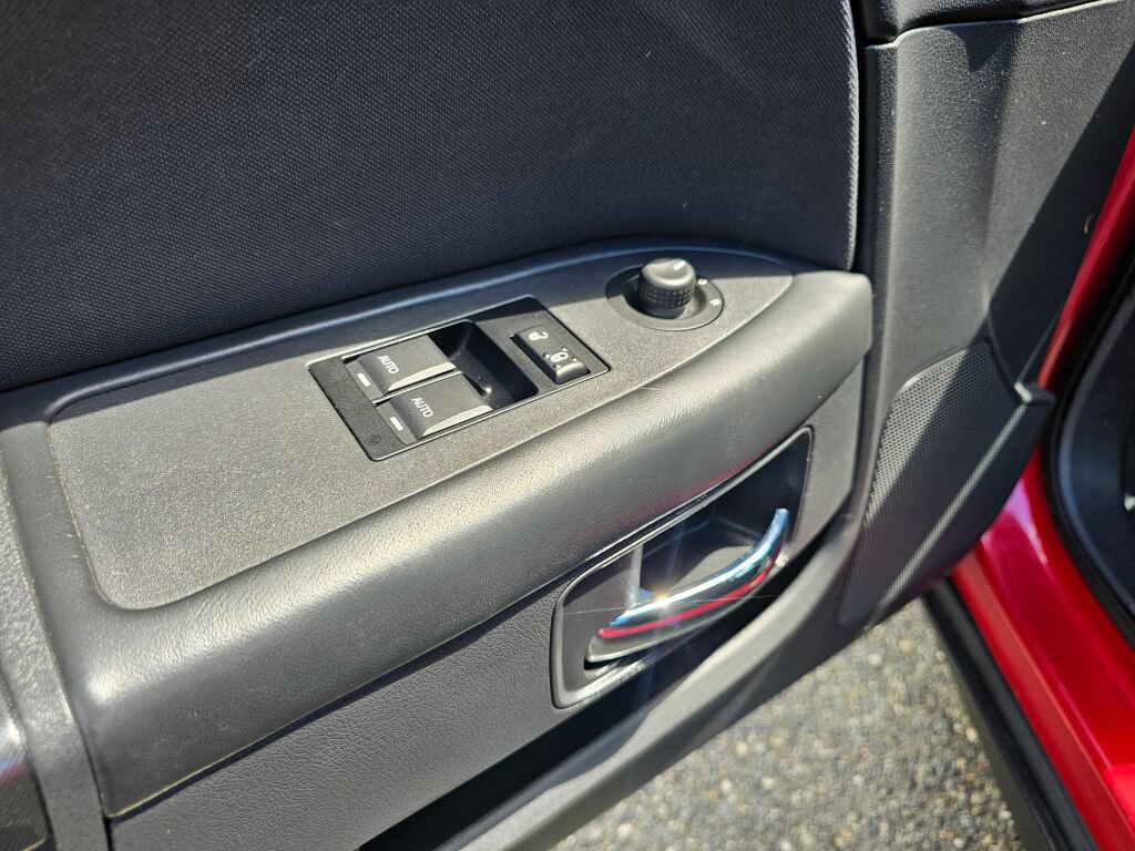 Used 2013 Dodge Challenger SXT RWD image 16