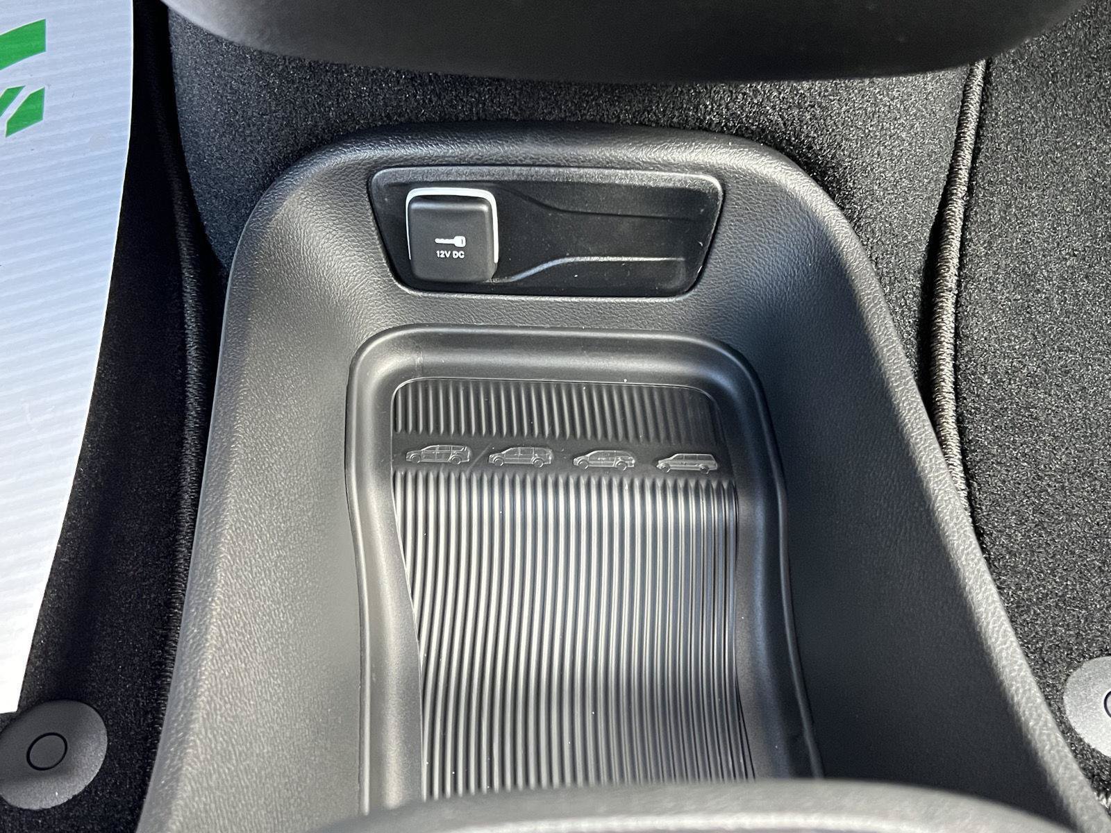 New 2026 Chrysler Pacifica Select image 30