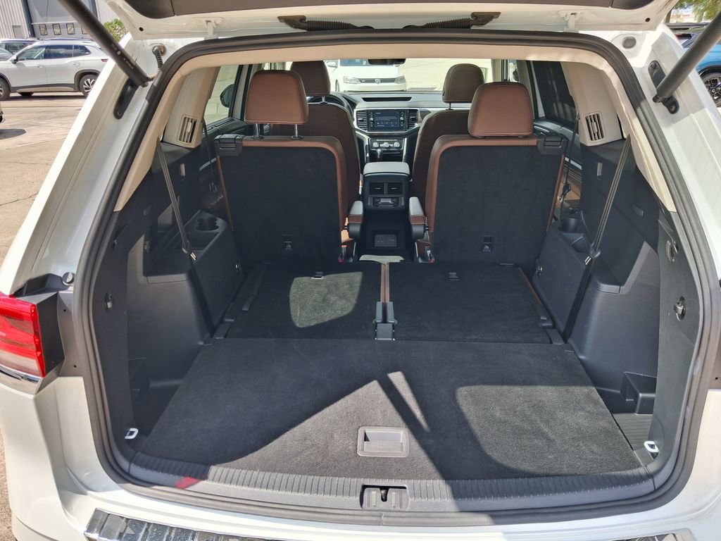 Used 2023 Volkswagen Atlas SEL AWD/4WD image 42