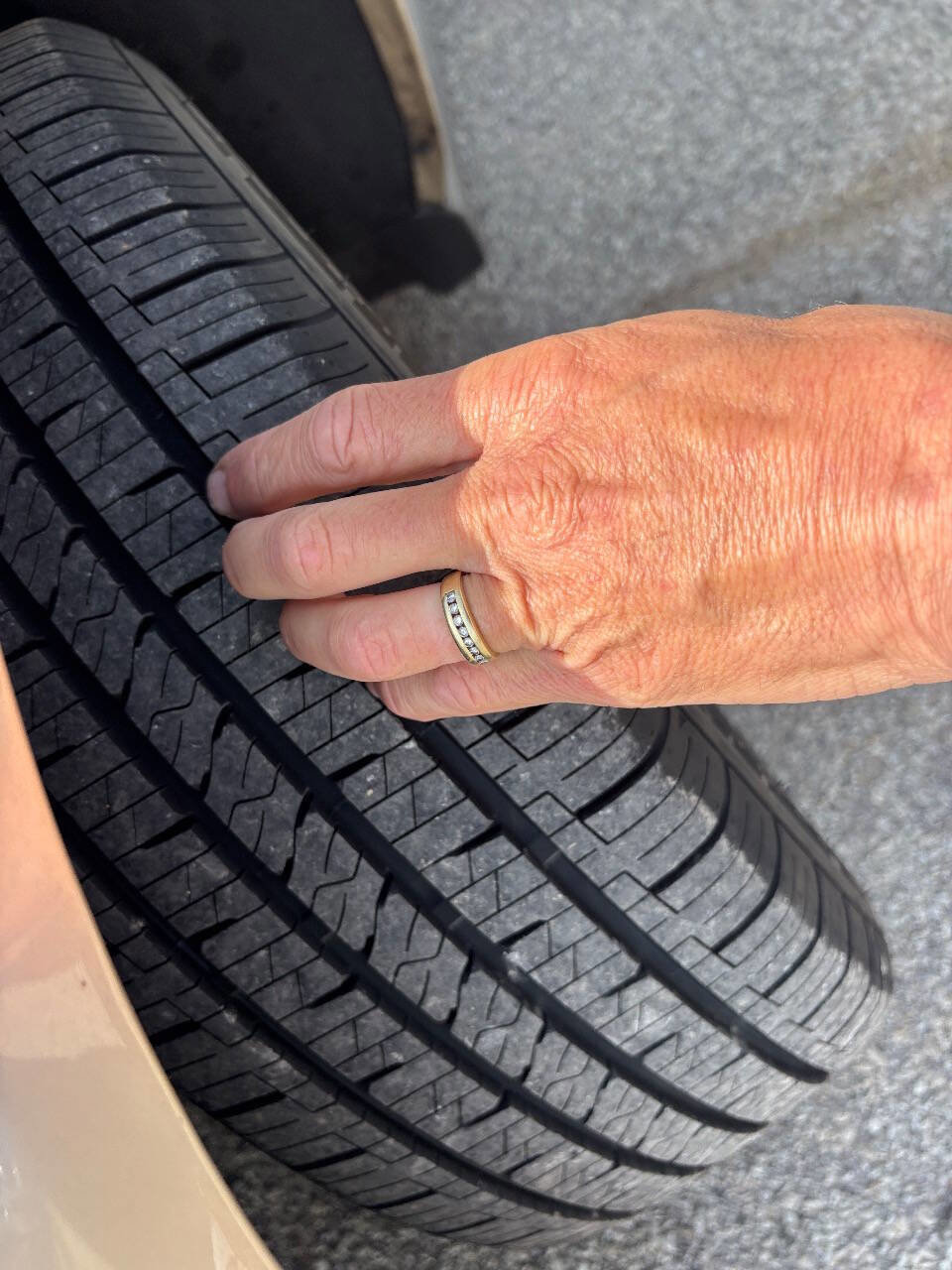 Used 2004 Chevrolet Impala w/ Preferred Equipment Group image 18