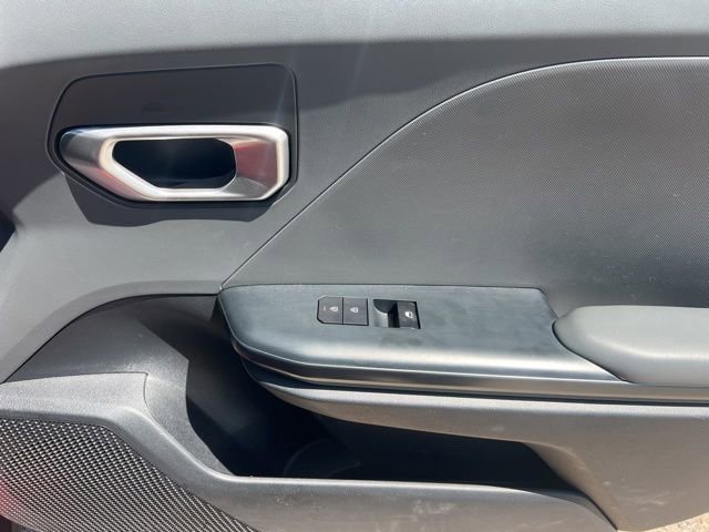 Used 2025 Kia K4 FWD image 31