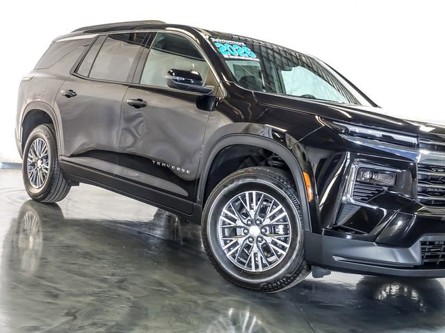 Used 2026 Chevrolet Traverse LT w/ LPO, Floor Liner Package image 5