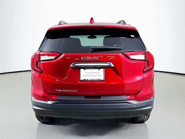 Used 2024 GMC Terrain SLE w/ Driver Convenience Package image 6