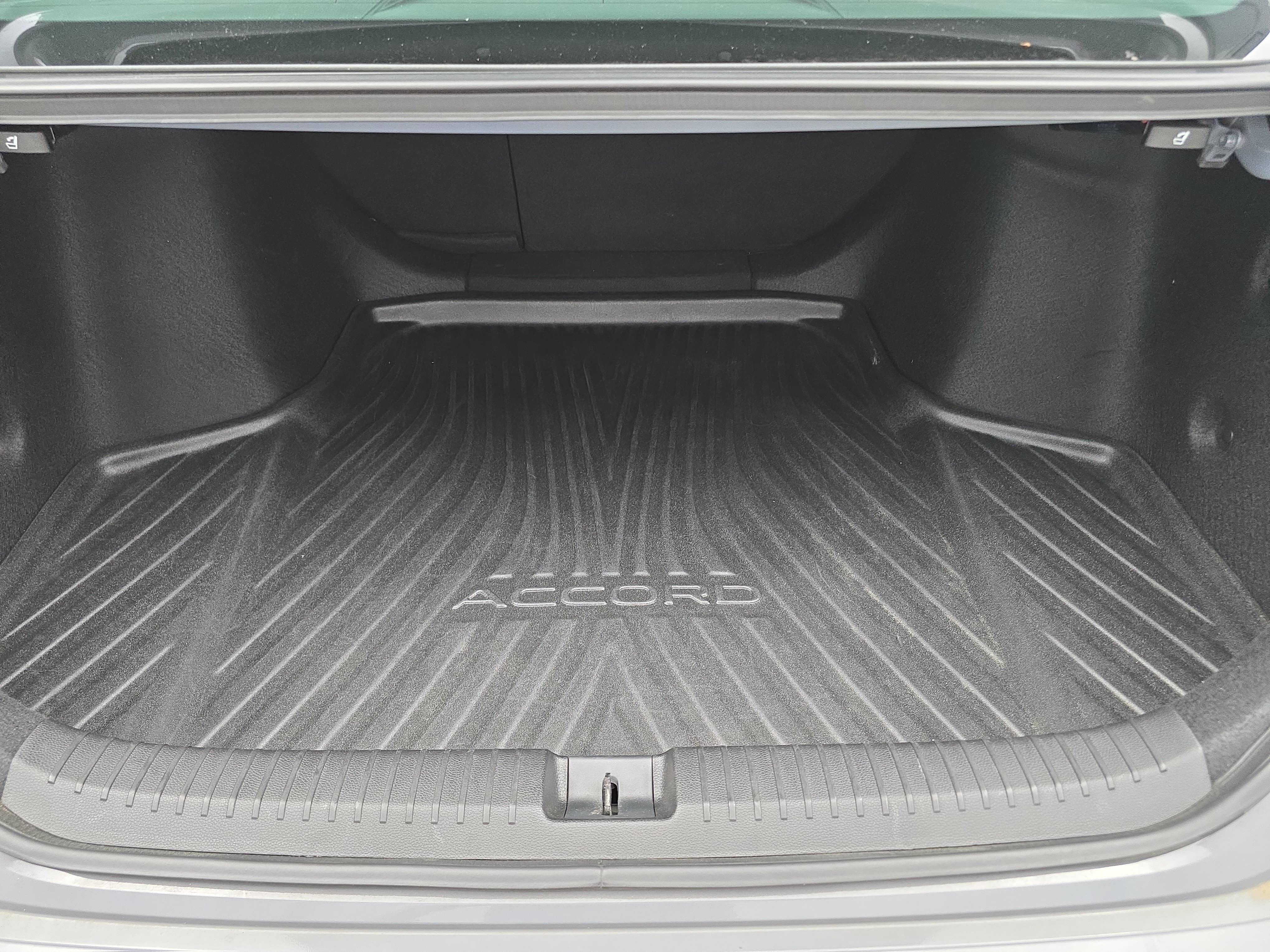 Used 2023 Honda Accord Sport image 12
