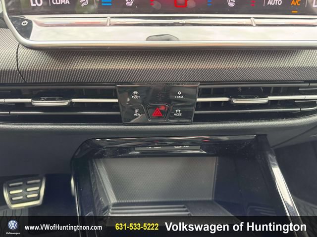 Certified 2025 Volkswagen GTI Autobahn FWD image 30