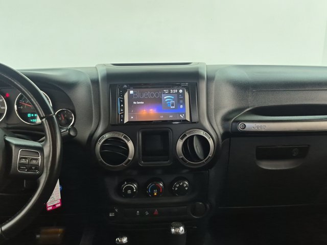 Used 2014 Jeep Wrangler Unlimited Sport w/ Connectivity Group AWD/4WD image 14