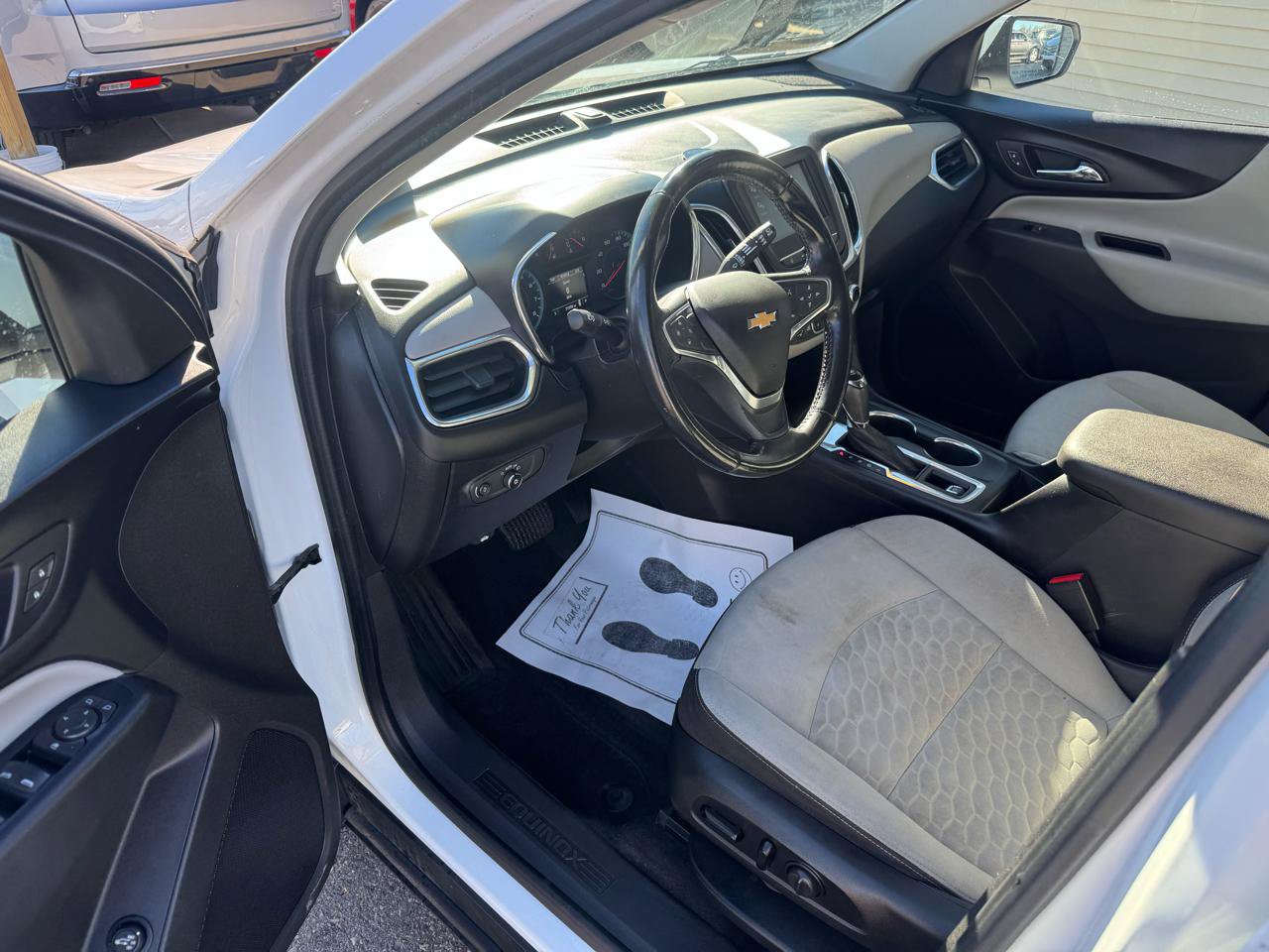 Used 2018 Chevrolet Equinox LT AWD/4WD image 10