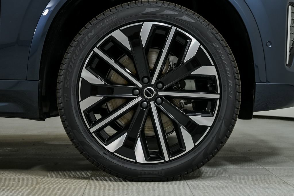 Certified 2026 Volvo XC90 B6 Ultra w/ Protection Package AWD/4WD image 42