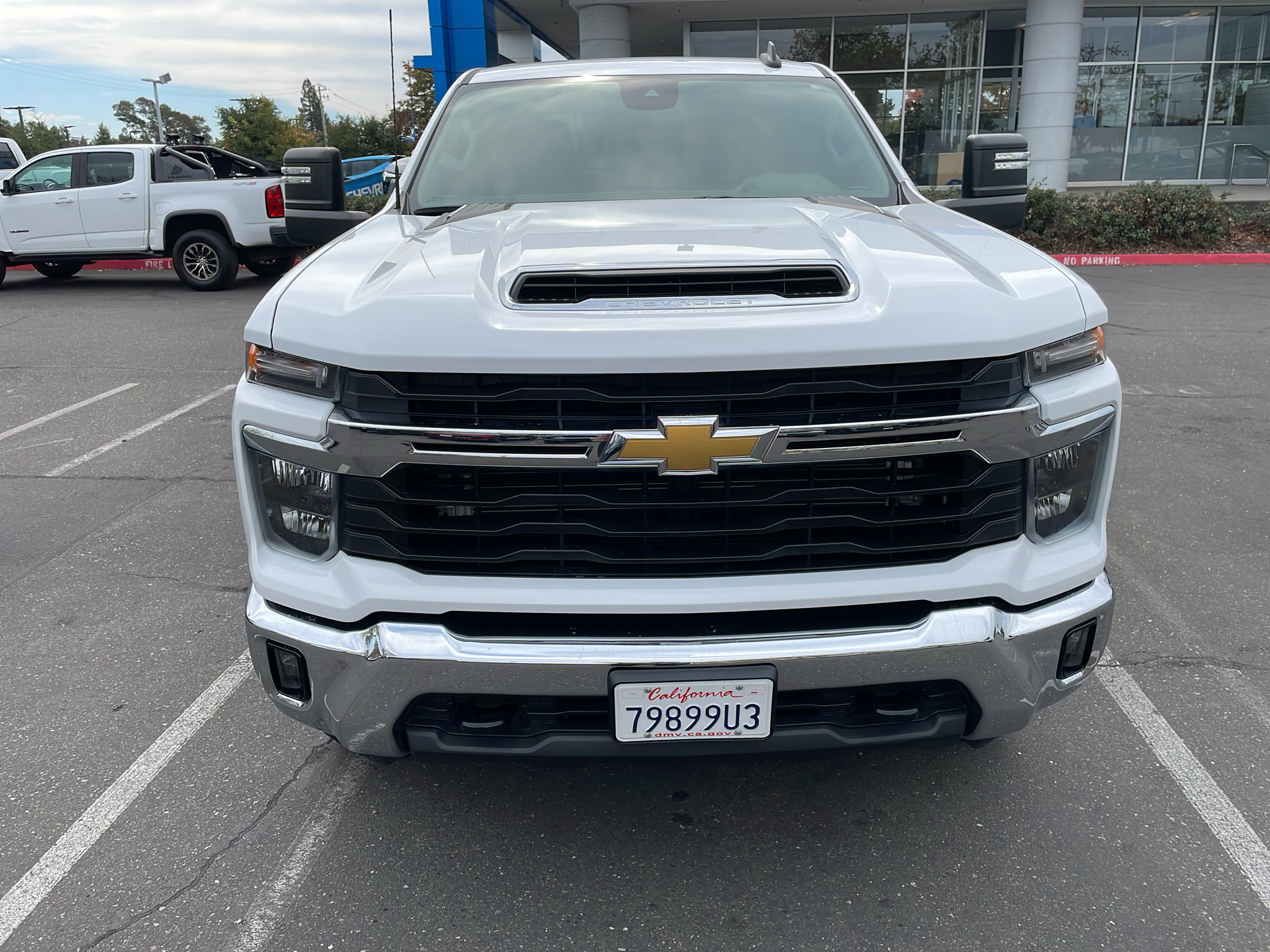 Used 2024 Chevrolet Silverado 3500 LT w/ Convenience Package AWD/4WD image 2