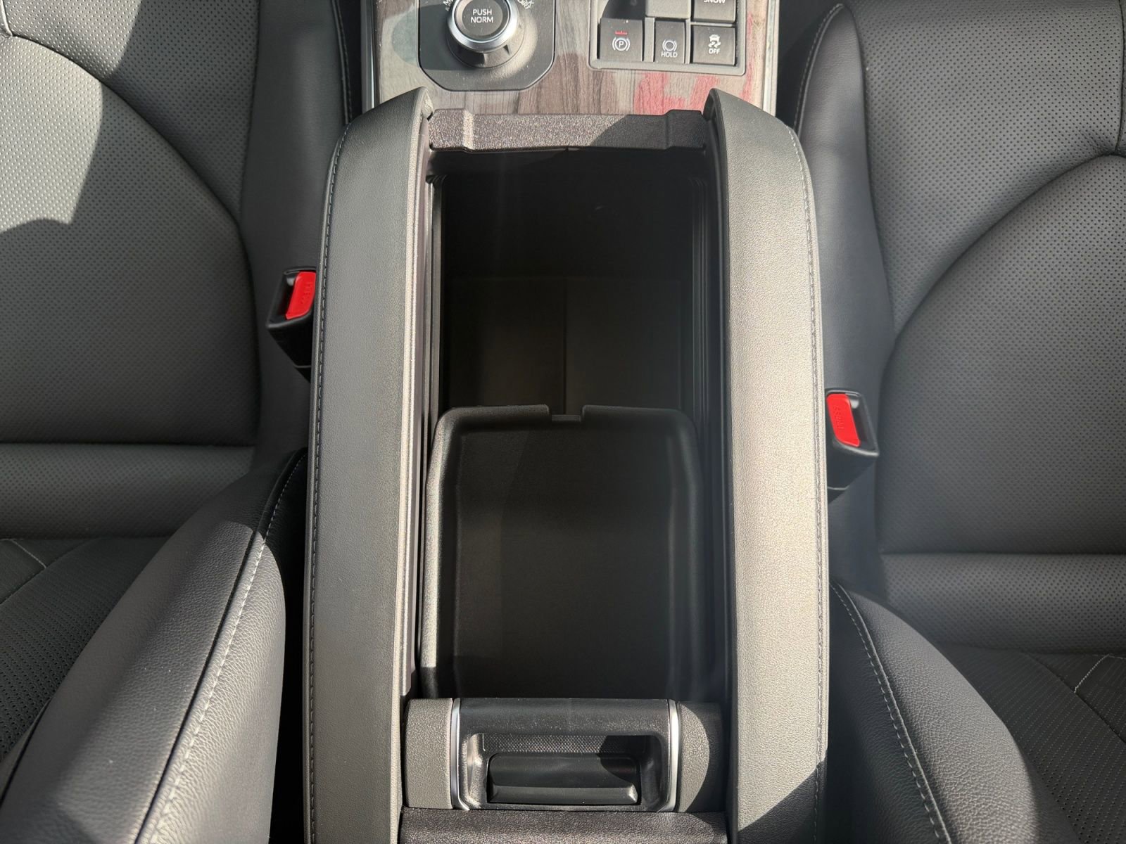 Certified 2025 Toyota Highlander Platinum image 23