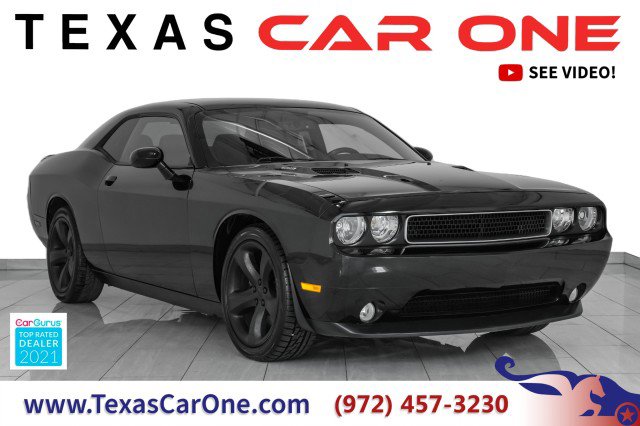 Used 2014 Dodge Challenger R/T image 1