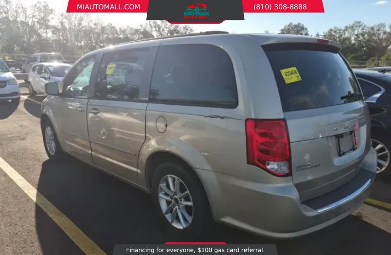 Used 2014 Dodge Grand Caravan SXT w/ UConnect Hands-Free Group FWD image 5