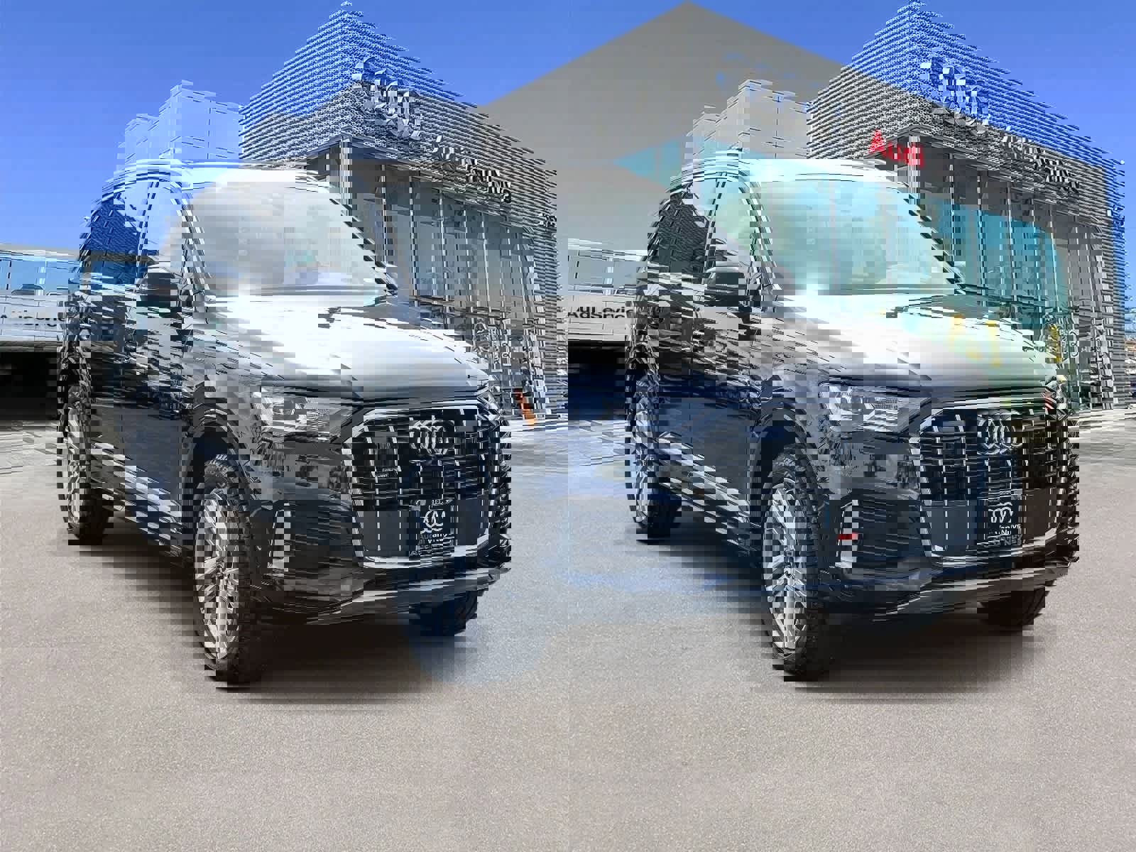 Used 2023 Audi Q7 2.0T Premium w/ Convenience Package image 5