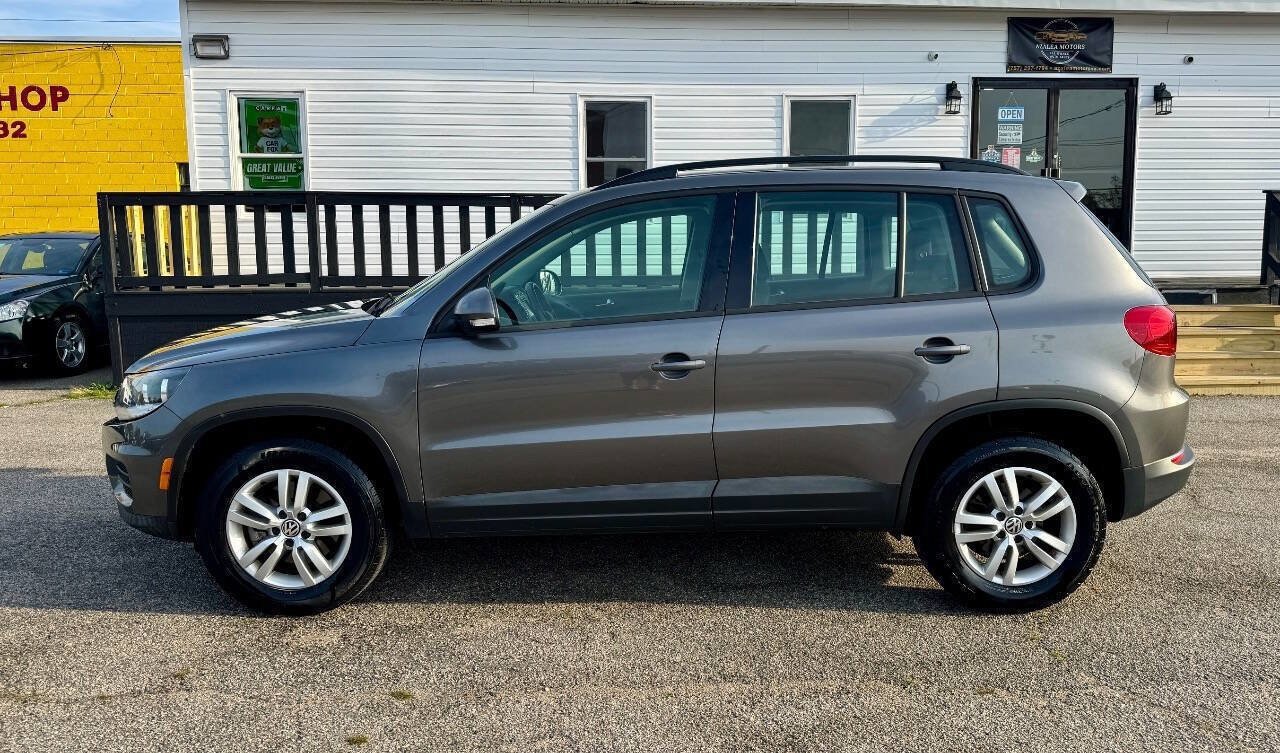 Used 2015 Volkswagen Tiguan S image 4
