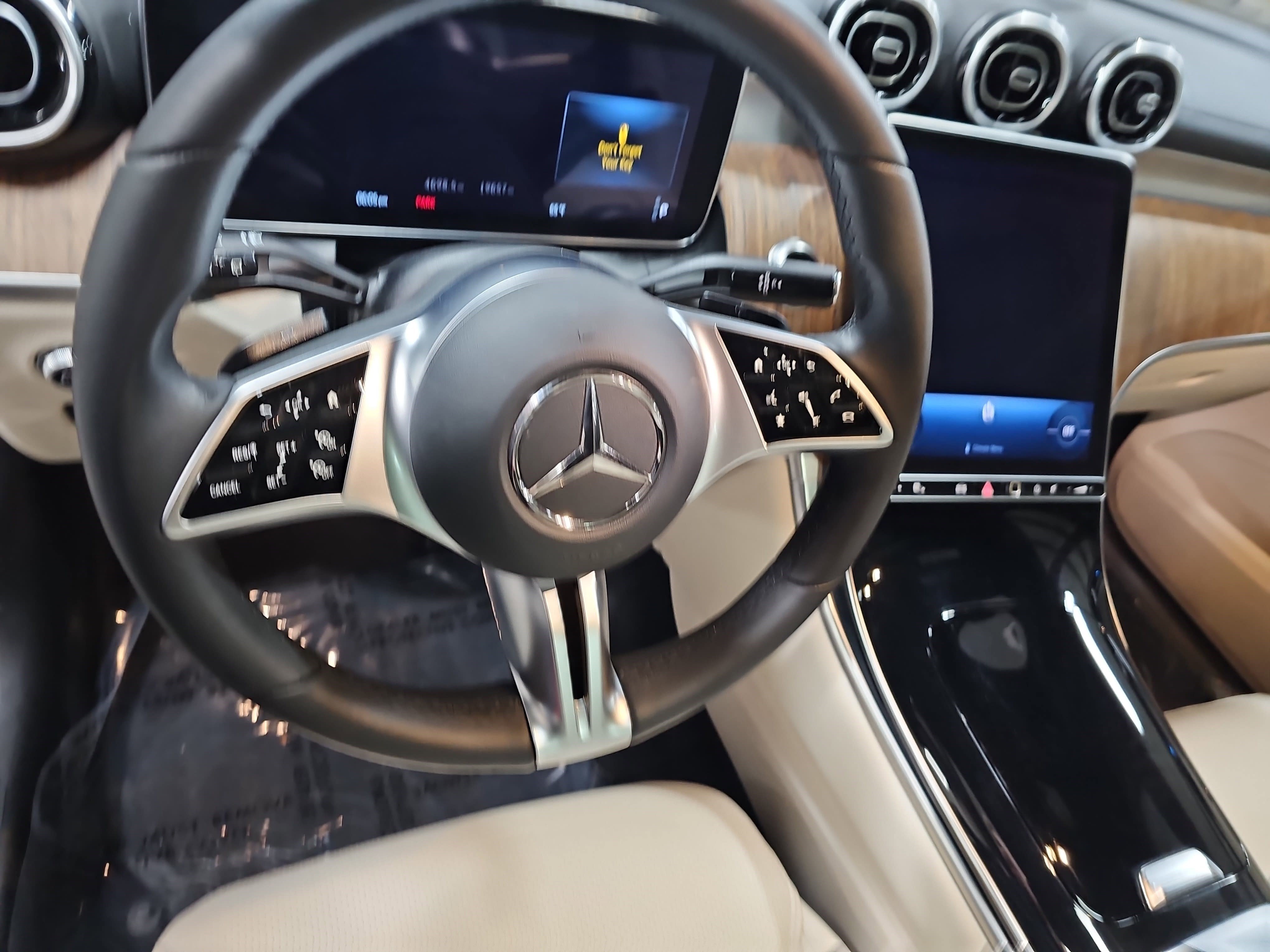 Certified 2024 Mercedes-Benz GLC 300 4MATIC image 18