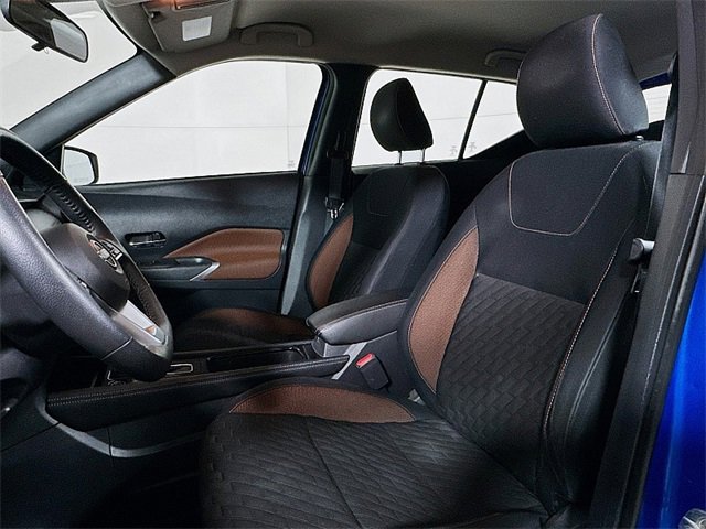 Used 2023 Nissan Kicks SR w/ Exterior Package image 10