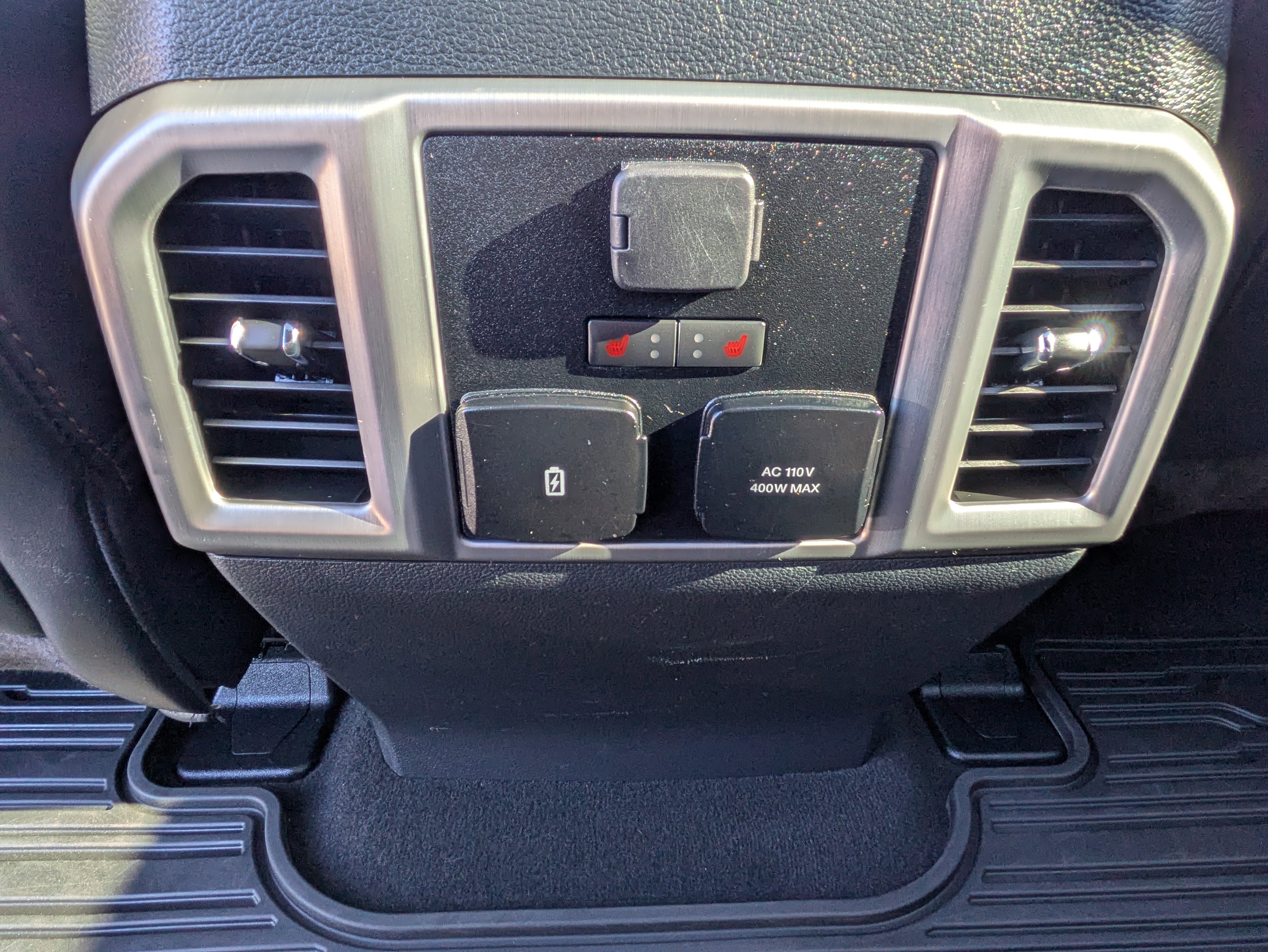 Used 2022 Ford F350 Platinum image 13