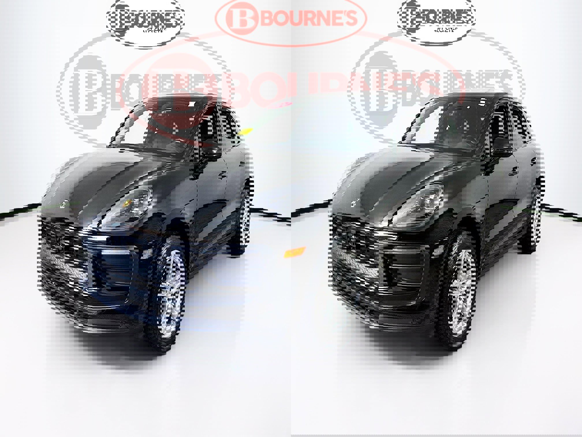 Used 2024 Porsche Macan image 8