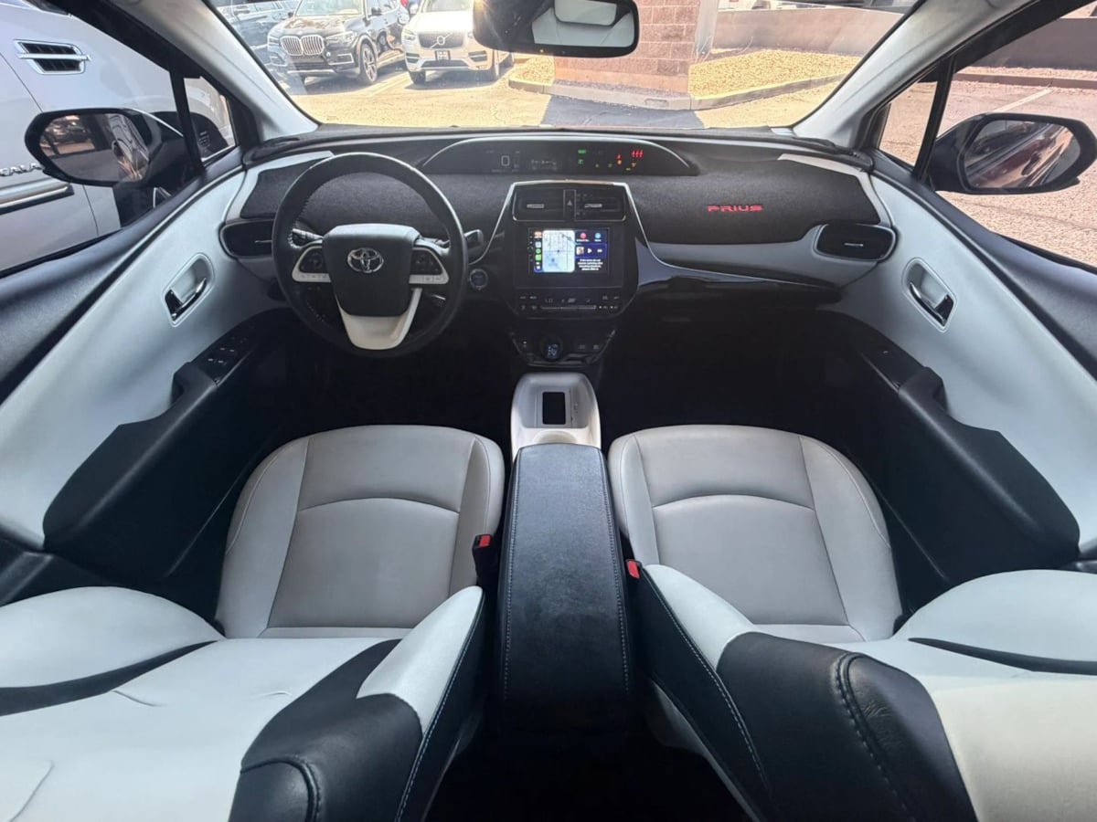 Used 2017 Toyota Prius Four Touring w/ Premium Convenience Package FWD image 46