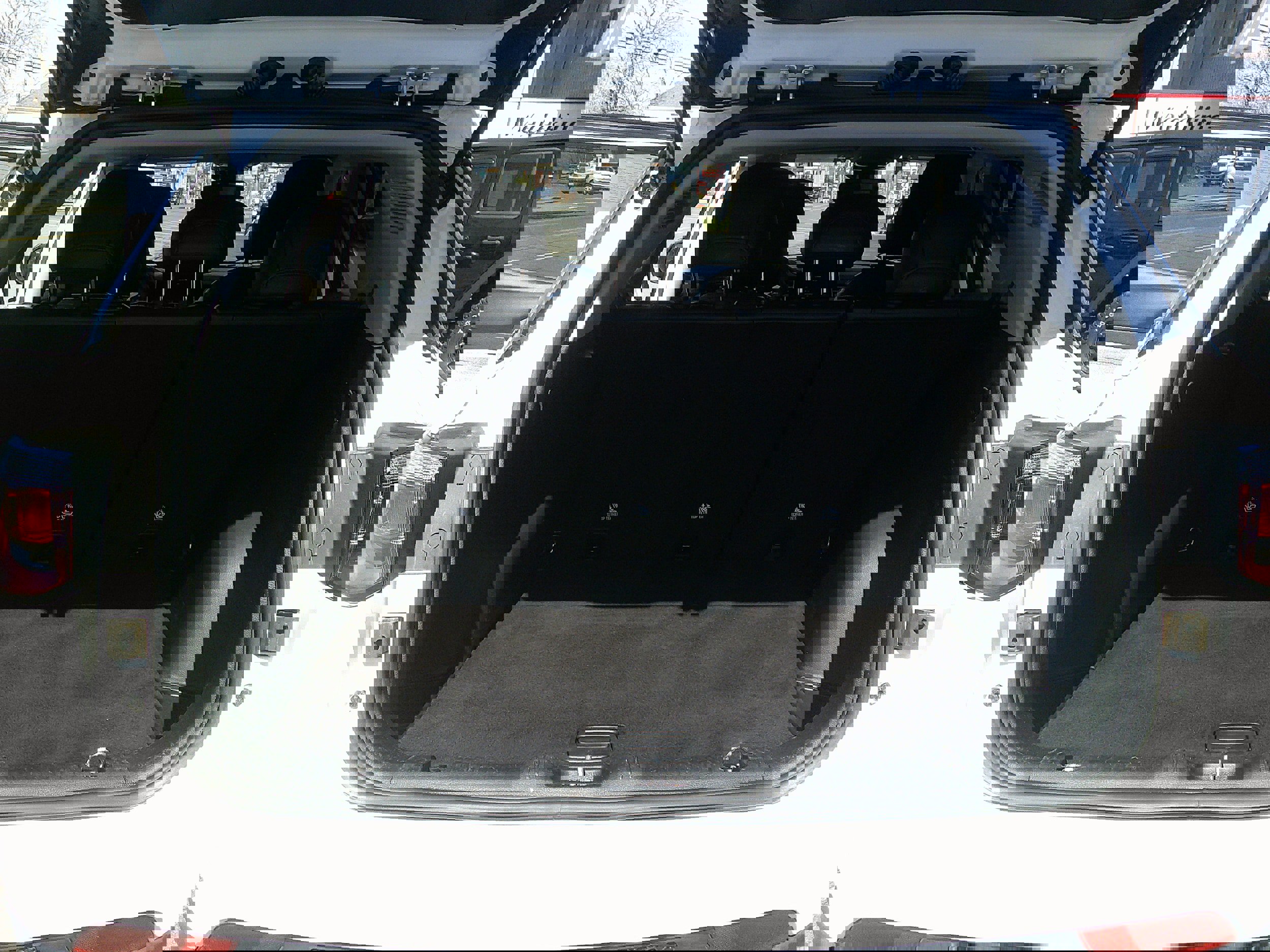 Used 2022 Jeep Compass Latitude image 18