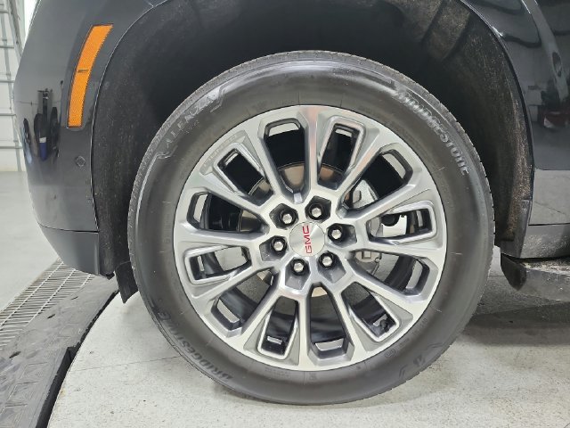 Used 2025 GMC Yukon Denali AWD/4WD image 47