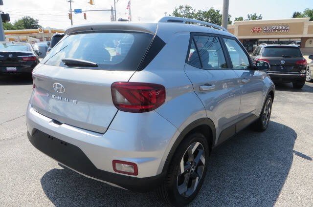 Used 2026 Hyundai Venue SEL FWD image 43