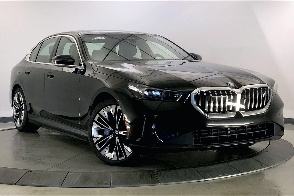 New 2026 BMW i5 eDrive40 w/ Premium Package AWD/4WD image 11