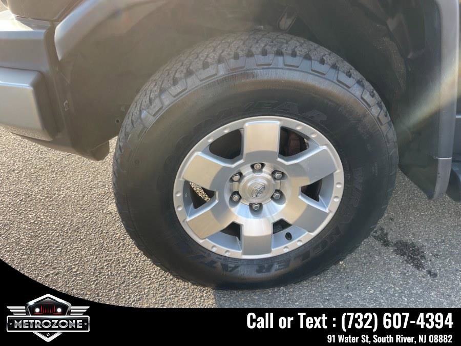 Used 2007 Toyota FJ Cruiser Manual Transmission image 41