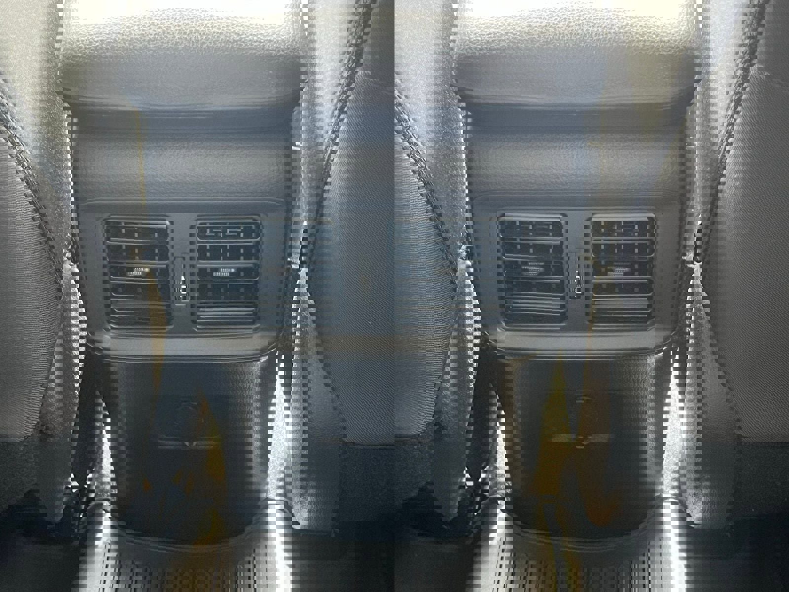 Used 2022 Toyota RAV4 LE FWD image 18