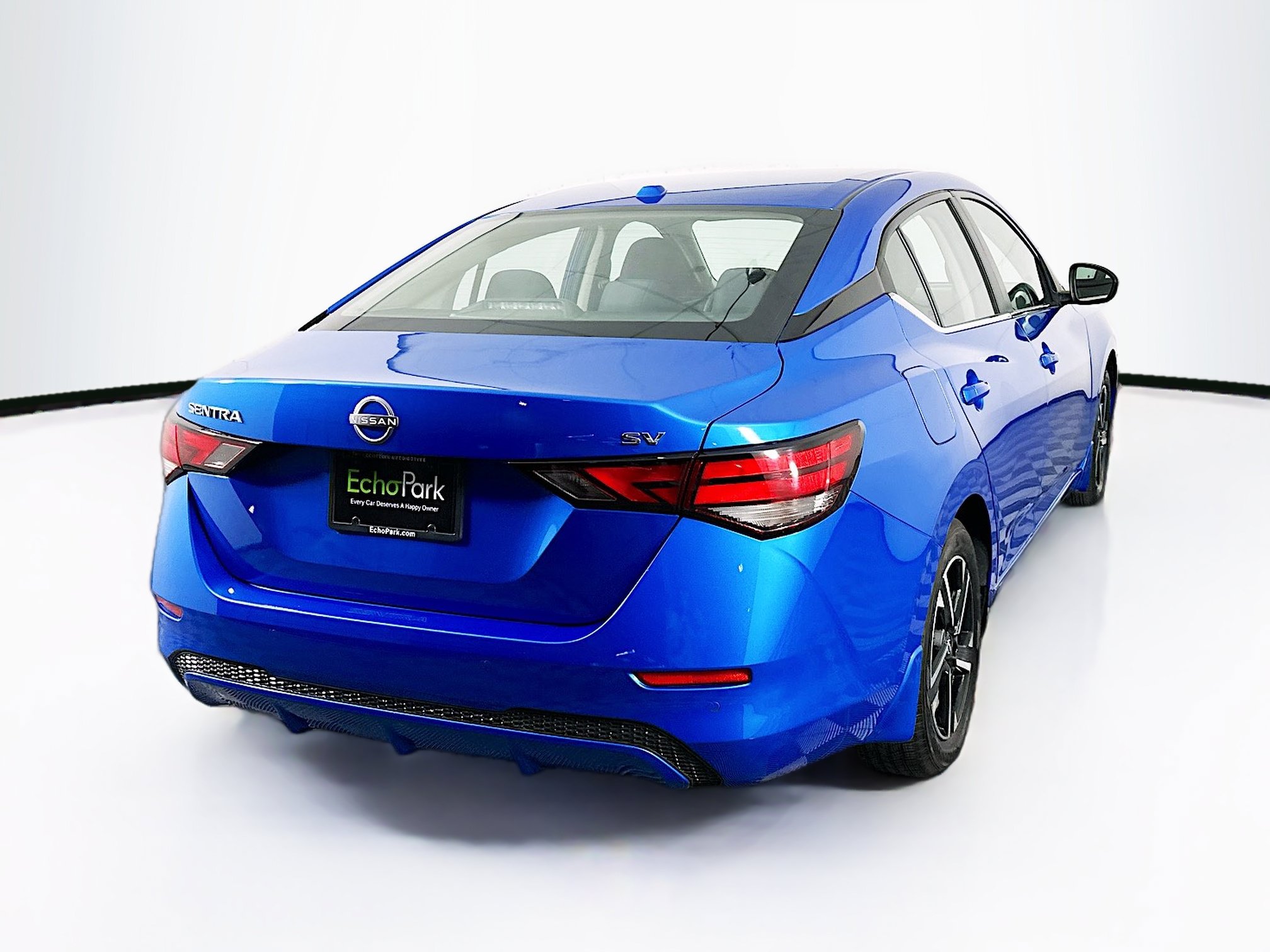 Used 2024 Nissan Sentra SV FWD image 9