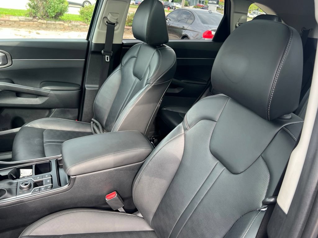 Certified 2025 Kia Sorento X-Line EX AWD/4WD image 5