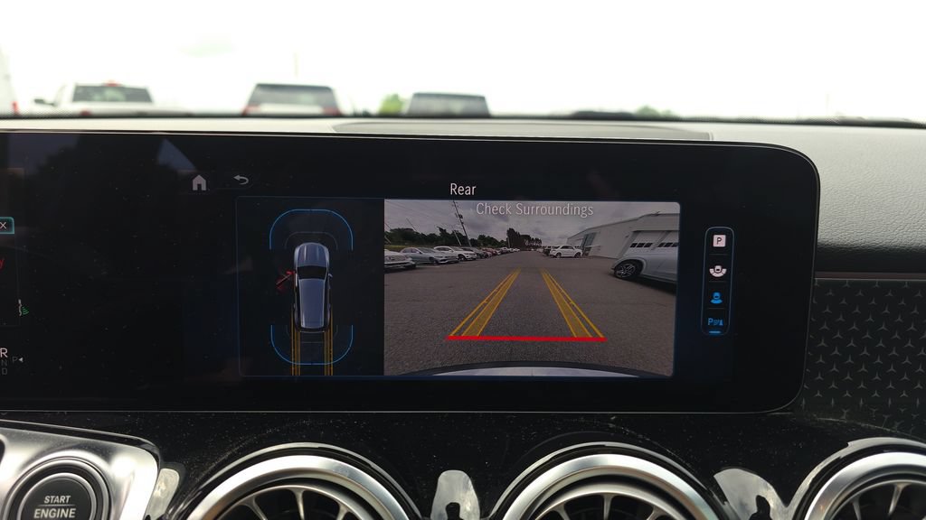 Used 2024 Mercedes-Benz GLB 250 image 20