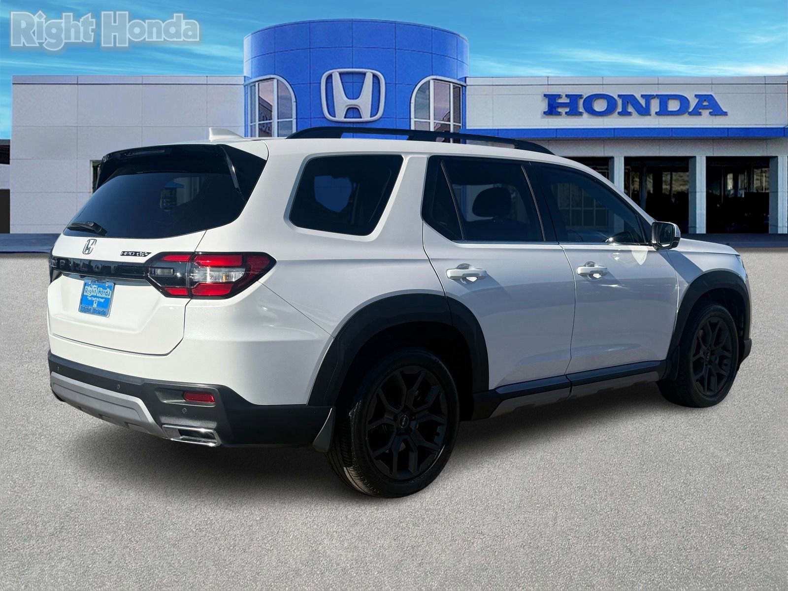 Used 2023 Honda Pilot Elite image 8