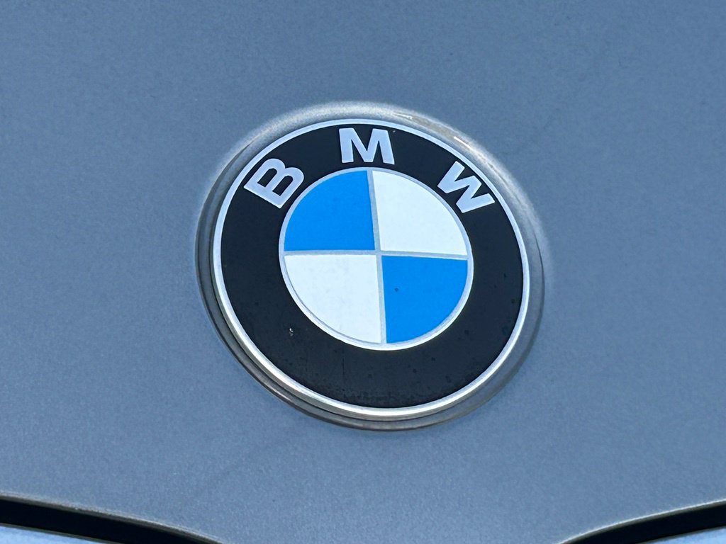 Used 2024 BMW 330i Sedan w/ Convenience Package RWD image 21
