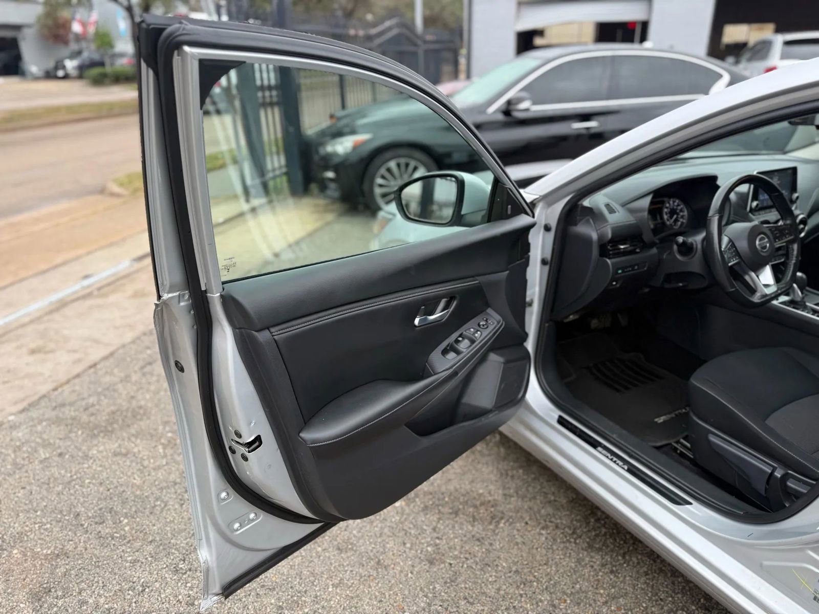 Used 2023 Nissan Sentra SV w/ All-Weather Package image 9