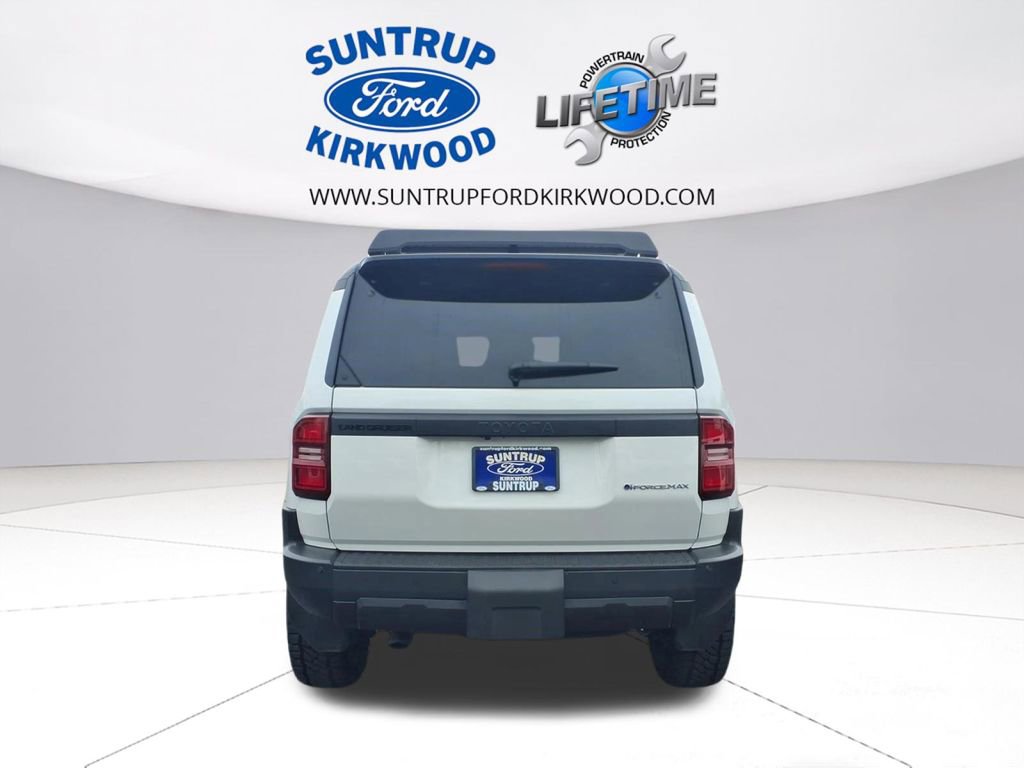 Used 2024 Toyota Land Cruiser 1958 image 29