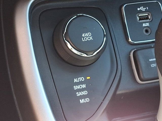 Certified 2019 Jeep Compass Latitude w/ Popular Equipment Group AWD/4WD image 29