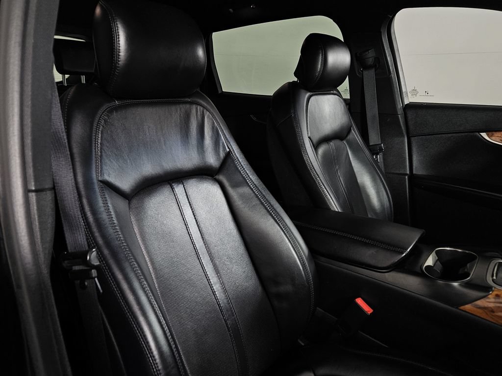 Used 2020 Lincoln Nautilus Reserve AWD/4WD image 25