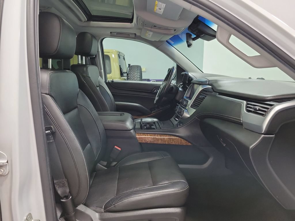Used 2018 Chevrolet Tahoe Premier AWD/4WD image 19
