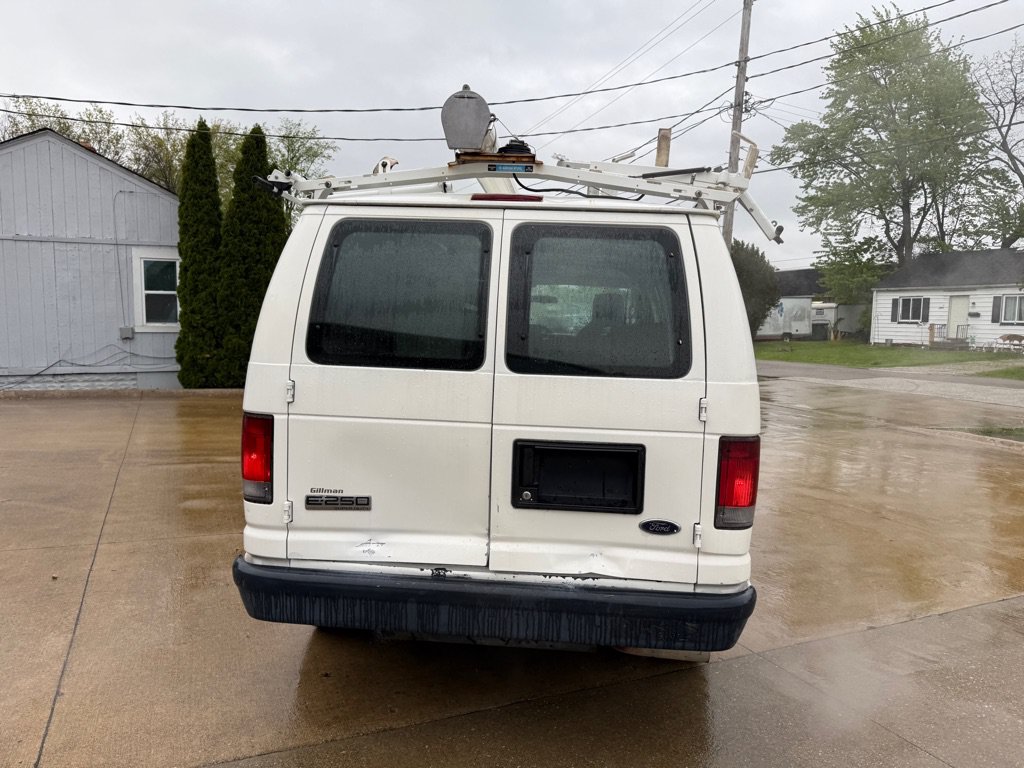 Used 2010 Ford E-250 and Econoline 250 RWD image 7